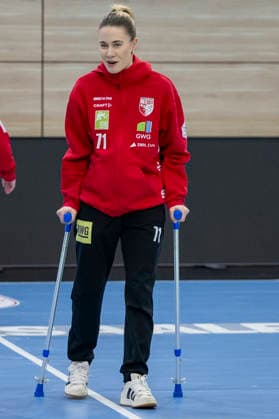 Handball Bundesliga Women,HBF, Season 2025 2026 SV Union Halle Neustadt vs Borussia Dortmund Halle, Germany 04 February 2026 In the picture Goalkeeper Ela Szott Halle Injured, Injury Halle Saale SWH Arena Sachsen Anhalt Germany