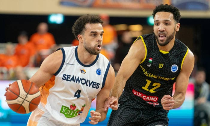 4 2 2026, Basketball, Men, FIBA Europe Cup, Season 2025 26, 2 Group stage, Group K, Matchday 5, Rostock Seawolves Falco Vulcano Energia KC Szombathely Elias Baguette Rostock Seawolves, left against Patrick Welhan Falco Vulcano Energia KC Szombathely, right Rostock Stadthalle Mecklenburg Vorpommern Germany