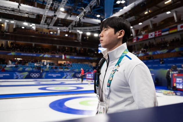 260204 Jeong Yeongseok of South Korea looks dejected after competing in a round robin mixed doubles curling match between Sweden and South Korea during day -2 of the 2026 Winter Olympics on February 4, 2026 in Cortina. Photo: Mathias Bergeld BILDBYRAN kod MB MB1305 curling Olympic Games, Olympische Spiele, Olympia, OS olympics winter olympics os ol olympiska spel vinter-os olympiske leker milano cortina 2026 milan cortina 2026 milano cortina 2026 olympic games milano cortina 2026 winter olympic games milano cortina-os milano cortina-ol vinter-ol -2 bbeng round robin depp *** 260204 Jeong Yeongseok of South Korea looks dejected after competing in a round robin mixed doubles curling match between Sweden and South Korea during day 2 of the 2026 Winter Olympics on February 4, 2026 in Cortina Photo Mathias Bergeld BILDBYRAN kod MB MB1305 curling olympic games olympics winter olympics os ol olympiska spel vinter os olympiske leker milano cortina 2026 milan cortina 2026 milano cortina 2026 olympic games milano cortina 2026 winter olympic games milano cortina os milano cortina ol vinter ol 2 bbeng round robin depp  Copyright: MATHIASxBERGELD BB260204MB112