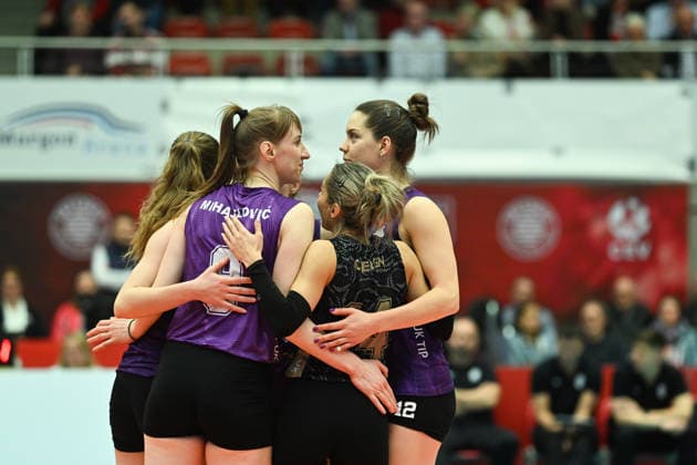 The team from Ankaara cheers together Dresdner SC vs Ankara Zeren Spor Kuluebue, CEV Volleyball Champions League, 2025 2026 season, 04 02 2026 Dresdner SC vs Ankara Zeren Spor Kuluebue, CEV Volleyball Champions League, 2025 2026 season, 04 02 2026 Dresden Copyright: xEibner-Pressefoto xHoepnerx EP_PHR