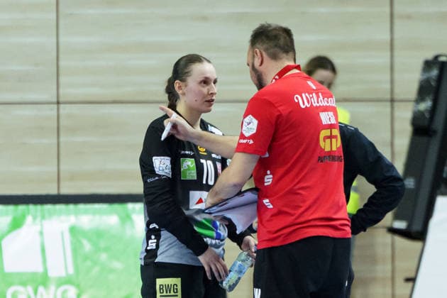 Goalkeeper Nicola Czaja Halle, 70 , Goalkeeping coach Andreas Wiese Halle , SV Union Halle Neustadt vs Borussia Dortmund, Alsco Handball Bundesliga Women, Season 2025 26, 16 Matchday, 04 02 2026 Halle SWH Arena Sachsen Anhalt Germany