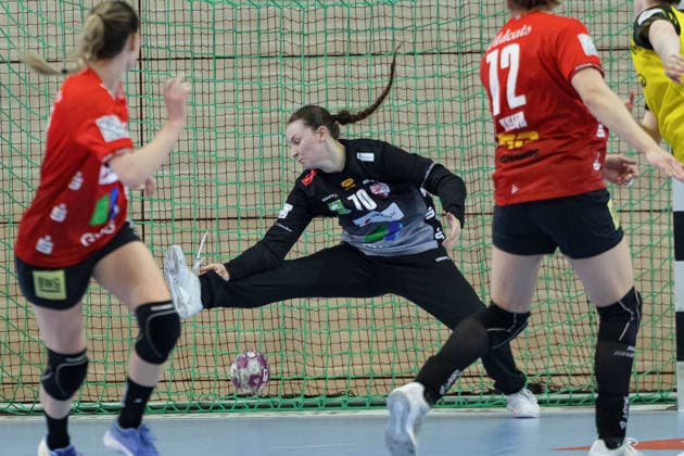 Madeleine Östlund Halle, 13 , Goalkeeper Nicola Czaja Halle, 70 , Ilona Kieffer Halle, 72 , SV Union Halle Neustadt vs Borussia Dortmund, Alsco Handball Bundesliga Women, Season 2025 26, 16 Matchday, 04 02 2026 Halle SWH Arena Sachsen Anhalt Germany