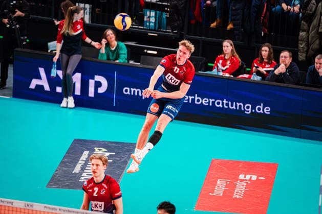 VBL SVG Lüneburg vs SWD powervolleys Düren, 04 02 205 Axel Enlund SVG Lüneburg, 17 beats on Volleyball Bundesliga SVG Lüneburg vs SWD powervolleys Düren on 04 02 2026 in the LKH Arena, Lüneburg Copyright: xBEAUTIFULxSPORTS Tonhäuserx