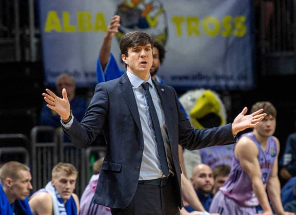 Basketball, Men, Season 2025 2026, Basketball Champions League Round of 16, Group J , Alba Berlin Karditsa Iaponiki, Coach Pedro Calles Alba , 04 02 2026, Copyright: xSebastianxRäppold MatthiasxKochx