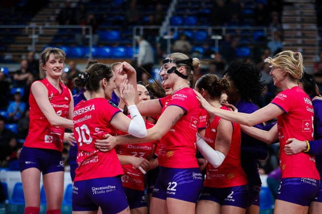 2026.02.04 Rzeszow Siatkowka, Liga Mistrzyn 2026 DevelopRes Rzeszow - SSC Palmberg Schwerin N z radosc Developres Rzeszow Oliwia Sieradzka Katarzyna Wenerska Julita Piasecka Foto Marta Badowska PressFocus 2026.02.04 Rzeszow Volleyball, CEV Champions League Volley 2026 Women radosc Developres Rzeszow Oliwia Sieradzka Katarzyna Wenerska Julita Piasecka Credit: Marta Badowska PressFocus NEWSPIX.PL --- newspix.pl POLAND OUT! 