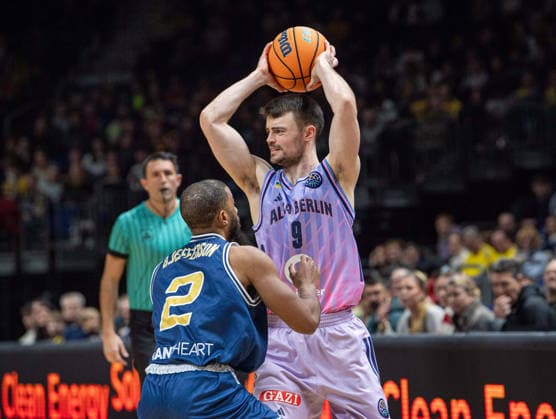 Basketball, Men, Season 2025 2026, Basketball Champions League Round of 16, Group J , Alba Berlin Karditsa Iaponiki, v l Brandon Jefferson Karditsa , Jonas Mattiseck Alba , 04 02 2026, Copyright: xSebastianxRäppold MatthiasxKochx