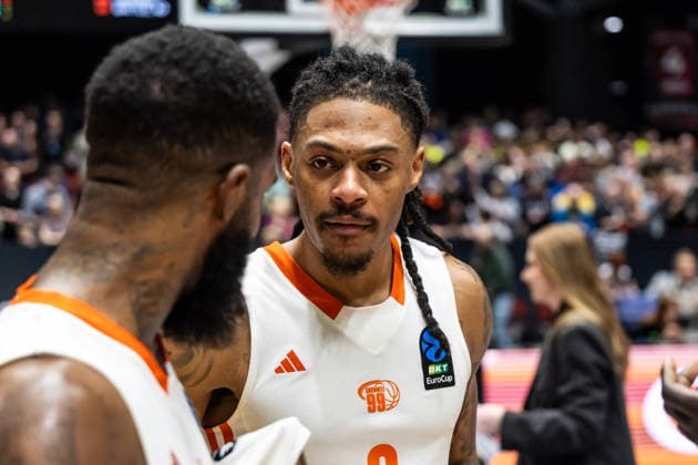 GER, BKT EuroCup, season 2025 2026, Niners Chemnitz Dolomiti Energia Trento 04 02 2026, Messe, Chemnitz, GER, BKT EuroCup, season 2025 2026, Niners Chemnitz Dolomiti Energia Trento Nike Sibande Niners Chemnitz, 2 Foto Alexander Trienitz Chemnitz Messe Sachsen Germany