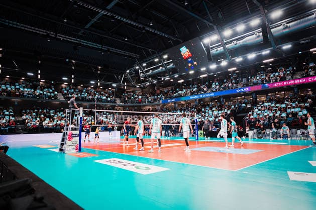 VBL SVG Lüneburg vs SWD powervolleys Düren, 04 02 205 The LKH Arena in wide angle Volleyball Bundesliga SVG Lüneburg vs SWD powervolleys Düren on 04 02 2026 in the LKH Arena, Lüneburg Copyright: xBEAUTIFULxSPORTS Tonhäuserx