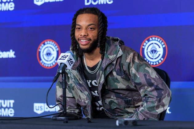 February 4, 2026, Inglewood, California, USA: Darius Garland during a press conference, PK, Pressekonferenz introducing him to the Los Angeles Clippers on Wednesday February 4, 2026 at Intuit Dome in Inglewood, California. ARIANA RUIZ PI Inglewood USA - ZUMAp124 20260204_zaa_p124_006 Copyright: xArianaxRuizx