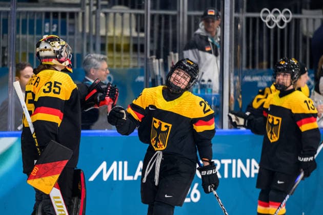 260205 Katarina Jobst-Smith of Germany celebrates with goaltender Sandra Abstreiter after the 0-1 goal in the women s Ice hockey, Eishockey game between Sweden and Germany during day -1 of the 2026 Winter Olympics on February 5, 2026 in Milan. Photo: Carl Sandin BILDBYRAN kod CS CS0849 ishockey ice hockey Olympic Games, Olympische Spiele, Olympia, OS olympics winter olympics os ol olympiska spel vinter-os olympiske leker milano cortina 2026 milan cortina 2026 milano cortina 2026 olympic games milano cortina 2026 winter olympic games milano cortina-os milano cortina-ol vinter-ol -1 bbeng sverige tyskland jubel *** 260205 Katarina Jobst Smith of Germany celebrates with goaltender Sandra Abstreiter after the 0 1 goal in the women s ice hockey game between Sweden and Germany during day 1 of the 2026 Winter Olympics on February 5, 2026 in Milan Photo Carl Sandin BILDBYRAN kod CS CS0849 ishockey ice hockey olympic games olympics winter olympics os ol olympiska spel vinter os olympiske leker milano cortina 2026 milan cortina 2026 milano cortina 2026 olympic games milano cortina 2026 winter olympic games milano cortina os milano cortina ol vinter ol 1 bbeng sverige tyskland jubel  Copyright: CARLxSANDIN BB260205CS013
