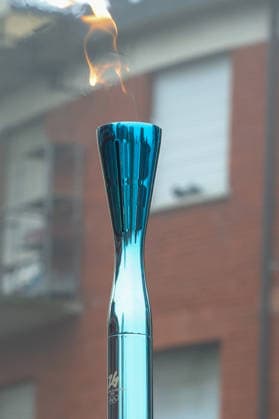 Milano Cortina 2026 - XXV Olympic Winter games, Winterspiele,Spiele, Summer games Sesto San Giovanni (MI) - Italy Thursday , February 5 , 2026 Journey of the Olympic Flame Milano Cortina 2026 to Milan  Copyright: xSergioxBisi IPAxSportx xipa-agency.netx xx IPA_70989564 IPA_Agency_IPA70989564