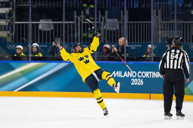 260205 Mira Jungaker of Sweden celebrates the 3-1 goal in the women s Ice hockey, Eishockey game between Sweden and Germany during day -1 of the 2026 Winter Olympics on February 5, 2026 in Milan. Photo: Carl Sandin BILDBYRAN kod CS CS0849 ishockey ice hockey Olympic Games, Olympische Spiele, Olympia, OS olympics winter olympics os ol olympiska spel vinter-os olympiske leker milano cortina 2026 milan cortina 2026 milano cortina 2026 olympic games milano cortina 2026 winter olympic games milano cortina-os milano cortina-ol vinter-ol -1 bbeng sverige tyskland jubel *** 260205 Mira Jungaker of Sweden celebrates the 3 1 goal in the women s ice hockey game between Sweden and Germany during day 1 of the 2026 Winter Olympics on February 5, 2026 in Milan Photo Carl Sandin BILDBYRAN kod CS CS0849 ishockey ice hockey olympic games olympics winter olympics os ol olympiska spel vinter os olympiske leker milano cortina 2026 milan cortina 2026 milano cortina 2026 olympic games milano cortina 2026 winter olympic games milano cortina os milano cortina ol vinter ol 1 bbeng sverige tyskland jubel  Copyright: CARLxSANDIN BB260205CS045