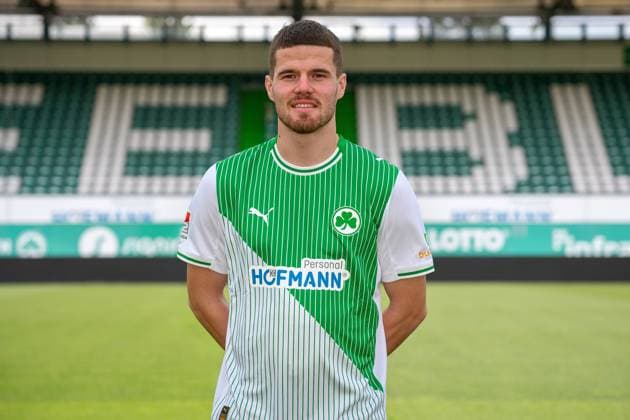 04 02 2026 SpVgg Greuther Fürth Kleeblatt Spielvereinigung 2 Soccer Bundesliga Season 2025 2026 Photo appointment Portrait appointment Presentation Press appointment Single photo Single photo Portrait Portrait Headshot Jan Elvedi 15, SpVgg Greuther Fürth