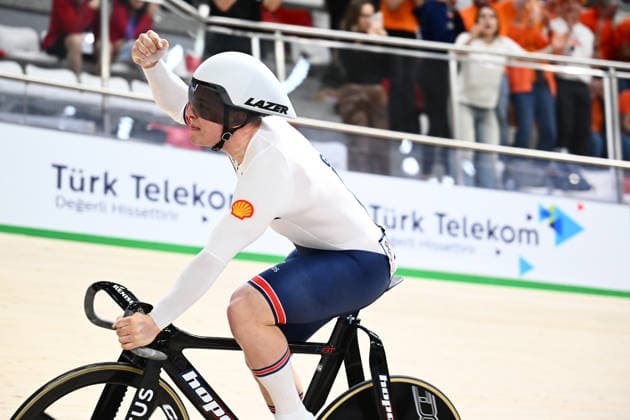 2026 UEC Track Elite European Championships Picture by Olly Hassell SWpix.com - 05 02 2026 - Cycling - 2026 UEC Track Elite European Championships - Konya Velodrome, Konya, Türkiye - Men™s Keirin - For Gold - Matthew Richardson (Great Britain) Wins the Men™s Keirin to become European Champion Konya Konya Velodrome Türkiye Copyright: x xSWpix.comx(t axPhotographyxHubxLtd)xOllyxHassell SWpix.comx SWP-3177-1067
