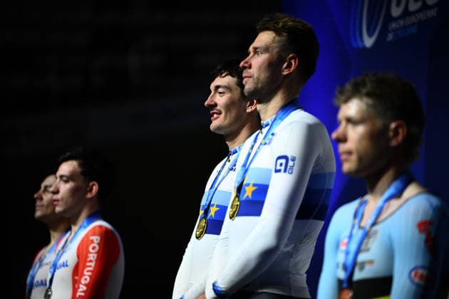 2026 UEC Track Elite European Championships Picture by Olly Hassell SWpix.com - 05 02 2026 - Cycling - 2026 UEC Track Elite European Championships - Konya Velodrome, Konya, Türkiye - Men™s Madison Podium - Germany Moritz Augenstein (Germany) and Roger Kluge (Germany) receive the Gold Medals to become European Champions Konya Konya Velodrome Türkiye Copyright: x xSWpix.comx(t axPhotographyxHubxLtd)xOllyxHassell SWpix.comx SWP-3177-1118