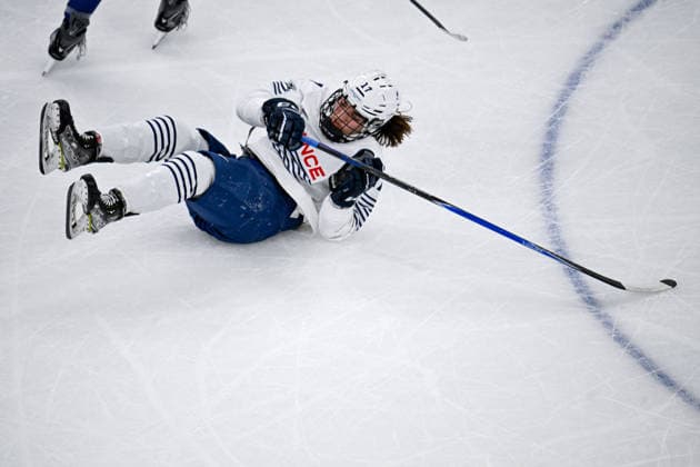 Winter Olympics - Ice hockey, Eishockey Women- France v Italy Chloe Aurard-Bushee (17) of Team France during the Ice Hockey Women s Preliminary Round Group B match between France and Italy at Milano Santagiulia Ice Hockey Arena as part of the Olympic Winter games, Winterspiele,Spiele, Summer games Milano Cortina 2026 on February 5, 2026 in Milan, Italy. Photo by JMP ABACAPRESS.COM Milan Italy  Copyright: xJMP ABACAx