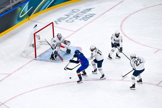 Winter Olympics - Ice hockey, Eishockey Women- France v Italy Alice Philbert (32) of Team France, Lea Villiot (11) of Team France, Manon le Scodan (22) of Team France during the Ice Hockey Women s Preliminary Round Group B match between France and Italy at Milano Santagiulia Ice Hockey Arena as part of the Olympic Winter games, Winterspiele,Spiele, Summer games Milano Cortina 2026 on February 5, 2026 in Milan, Italy. Photo by JMP ABACAPRESS.COM Milan Italy  Copyright: xJMP ABACAx