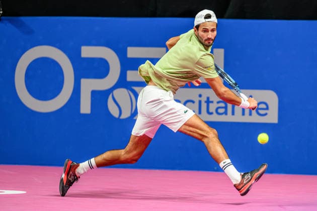 February 5, 2026, Perols, Montpellier, Occitanie, France: Titouan Droguet of France delivers a back hand shot during his match against Aleksandar Kovacevic of the United States at Open Occitanie on February 5, 2026, at Sud de France Arena in Montpellier, France. Perols, Montpellier France - ZUMAc313 20260205_zsp_c313_004 Copyright: xFaresxChafaix