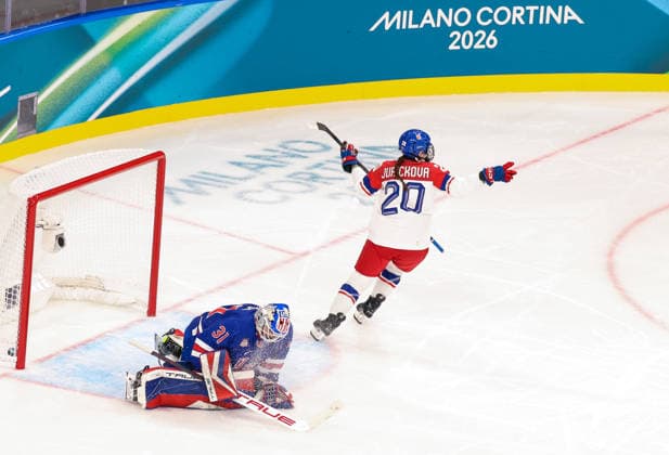 February 5, 2026, Milan, Lombardy, Italy: BARBORA JURICKOVA of Czechia celebrates scoring her side s first goal in the Women s Preliminary Round Group A game between Team United States and Team Czechia at the Milano Cortina 2026 Winter Olympic Games, Olympische Spiele, Olympia, OS USA won the game 5:1. Milan Italy - ZUMAc179 20260205_oly_c179_125 Copyright: xMickaelxChavetx