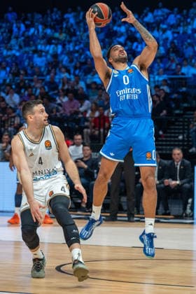 Dubai Basketball v Real Madrid - EuroLeague DUBAI, UNITED ARAB EMIRATES - FEBRUARY 5: Trey Lyles of Real Madrid in action against Aleksa Avramovic of Dubai Basketball during the EuroLeague 2025–26 regular season game at Coca-Cola Arena in Dubai, United Arab Emirates on February 5, 2026. Waleed Zein Anadolu Dubai United Arab Emirates. Editorial use only. Please get in touch for any other usage.  Copyright: x2026xAnadoluxWaleedxZeinx