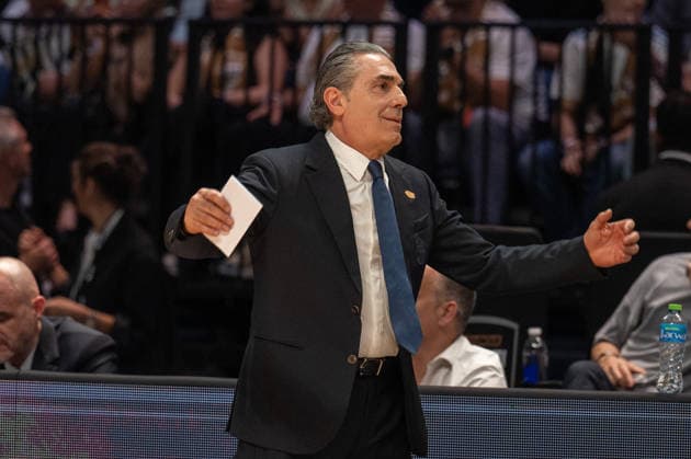 Dubai Basketball v Real Madrid - EuroLeague DUBAI, UNITED ARAB EMIRATES - FEBRUARY 5: Head Coach of Real Madrid Sergio Scariolo gives tactics during the EuroLeague 2025–26 regular season game at Coca-Cola Arena in Dubai, United Arab Emirates on February 5, 2026. Waleed Zein Anadolu Dubai United Arab Emirates. Editorial use only. Please get in touch for any other usage.  Copyright: x2026xAnadoluxWaleedxZeinx