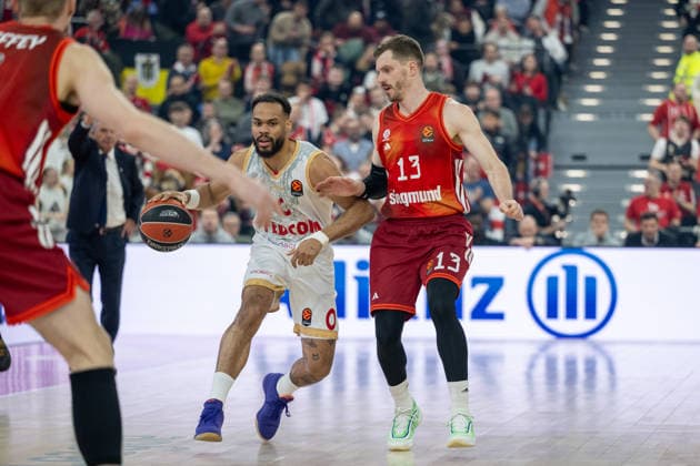 Elie Okobo 0 AS Monaco Basket in duel with Andreas Obst 13 FC Bayern Basketball , FC Bayern Basketball vs AS Monaco Basket, EuroLeague 27 Matchday, 05 02 2026 Munich Bavaria Germany Copyright: xkolbert-press UlrichxGamelx