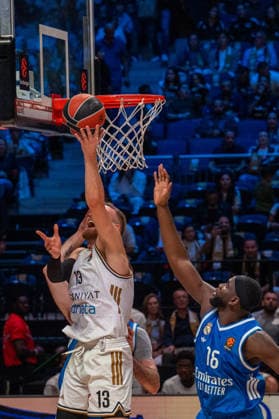 Dubai Basketball v Real Madrid - EuroLeague: DUBAI, UNITED ARAB EMIRATES – FEBRUARY 5: Real Madrid s Usman Garuba (R) competes for the ball with Dzanan Musa (L) of Dubai Basketball during the EuroLeague 2025–26 regular season game at Coca-Cola Arena in Dubai, United Arab Emirates on February 5, 2026. Waleed Zein Anadolu Dubai United Arab Emirates. Editorial use only. Please get in touch for any other usage.  Copyright: x2026xAnadoluxWaleedxZeinx
