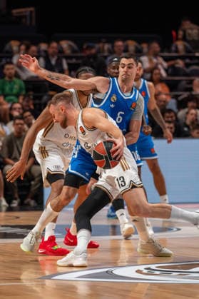 Dubai Basketball v Real Madrid - EuroLeague: DUBAI, UNITED ARAB EMIRATES – FEBRUARY 5: Real Madrid s Alberto Abalde competes for the ball with Dzanan Musa of Dubai Basketball during the EuroLeague 2025–26 regular season game at Coca-Cola Arena in Dubai, United Arab Emirates on February 5, 2026. Waleed Zein Anadolu Dubai United Arab Emirates. Editorial use only. Please get in touch for any other usage.  Copyright: x2026xAnadoluxWaleedxZeinx