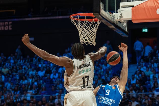 Dubai Basketball v Real Madrid - EuroLeague: DUBAI, UNITED ARAB EMIRATES – FEBRUARY 5: Real Madrid s Gabriele Procida competes for the ball with Mfiondu Kabengele of Dubai Basketball during the EuroLeague 2025–26 regular season game at Coca-Cola Arena in Dubai, United Arab Emirates on February 5, 2026. Waleed Zein Anadolu Dubai United Arab Emirates. Editorial use only. Please get in touch for any other usage.  Copyright: x2026xAnadoluxWaleedxZeinx