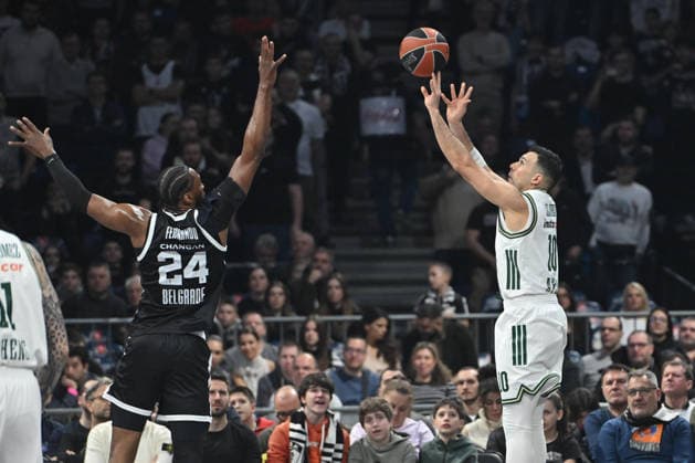 PARTIZAN vs PANATHINAIKOS KOSTAS SLOUKAS, basketball player of Panathinaikos, during the Euroleague match against Partizan, at Belgrade Arena. Belgrade, 05.02.2026. photo: MN PRESS BASKETBALL, EUROLEAGUE, PARTIZAN, PANATHINAIKOS Belgrade Belgrade Arena Serbia Copyright: xMarkoxMetlasx xMNxPressx