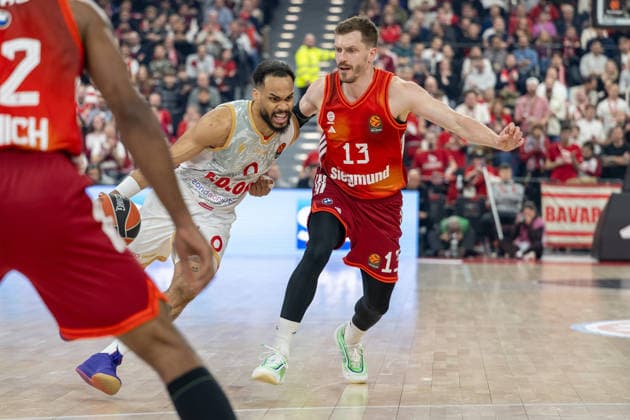 Elie Okobo 0 AS Monaco Basket in duel with Andreas Obst 13 FC Bayern Basketball , FC Bayern Basketball vs AS Monaco Basket, EuroLeague 27 Matchday, 05 02 2026 Munich Bavaria Germany Copyright: xkolbert-press UlrichxGamelx