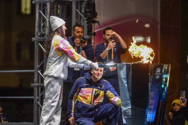 February 5, 2026, Milano, MI: L™arrivo della fiaccola olimpica per Milano Cortina 2026 portata da Nicoletta Manni e l™accensione del braciere in piazza Duomo, Milano 5 Febbraio 2026.ANSA MATTEO CORNER.----.The arrival of the Olympic torch for Milan Cortina 2026 carried by Nicoletta Manni and the lighting of the brazier in Piazza Duomo, Milan, February 5, 2026.ANSA MATTEO CORNER L™Arrivo Della Fiaccola Olimpica In Piazza Duomo A Mlano  - ZUMAa110 20260205_zaf_a110_027 Copyright: xMatteoxCornerx