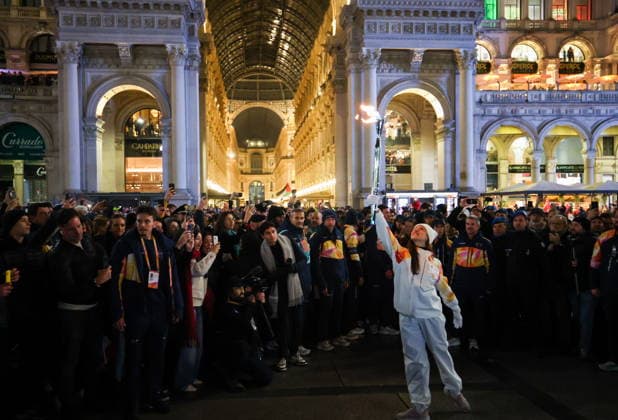 ITALY, MILAN - FEBRUARY 5, 2026: La Scala Theatre Ballet prima ballerina Nicoletta Manni is seen during a ceremony marking the arrival of the Milano Cortina 2026 Olympic Flame at Piazza del Duomo. The two-month Olympic Torch Relay, which started in December 2025, followed a 12,000 km route across Italy finally reaching Milan on 5 February 2026 2026 Winter Olympics: Olympic Torch Arrives In Milan  - ZUMAt113 20260205_zaa_t113_430 Copyright: xPeterxKovalevx