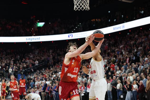 Foul on Justinian Jessup FC Bayern Basketball, 10 by Elie Okobo AS Monaco, 00 , GER, FC Bayern Basketball vs AS Monaco, Basketball, Euroleague, Matchday 27, Season 2025 2026, 05 02 2026, GER, FC Bayern Basketball vs AS Monaco, Basketball, Euroleague, Matchday 27, Season 2025 2026, 05 02 2026 Munich Copyright: xEibner-Pressefoto JennixMaulx EP_JML