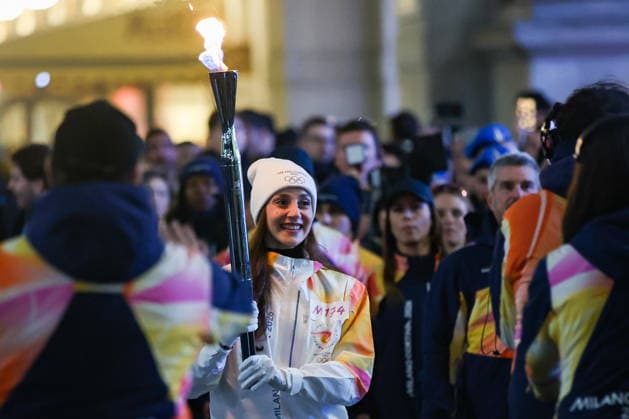 ITALY, MILAN - FEBRUARY 5, 2026: La Scala Theatre Ballet prima ballerina Nicoletta Manni is seen during a ceremony marking the arrival of the Milano Cortina 2026 Olympic Flame at Piazza del Duomo. The two-month Olympic Torch Relay, which started in December 2025, followed a 12,000 km route across Italy finally reaching Milan on 5 February 2026 2026 Winter Olympics: Olympic Torch Arrives In Milan  - ZUMAt113 20260205_zaa_t113_436 Copyright: xPeterxKovalevx