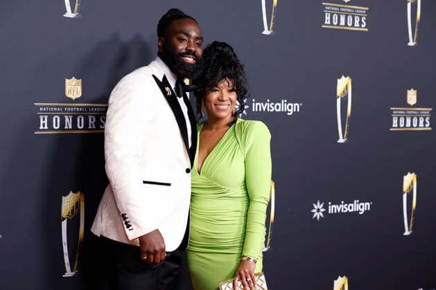 RECORD DATE NOT STATED Demario Davis, left, arrives on the red carpet at the 2026 NFL, American Football Herren, USA Honors presented by Invisalign in the days leading up to Super Bowl LX in San Francisco on Thursday, February 5, 2026. The New England Patriots will play the Seattle Seahawks in Super Bowl LX at Levi s Stadium in Santa Clara on Sunday, February 8, 2026.  SBP20260205354 JOHNxANGELILLO