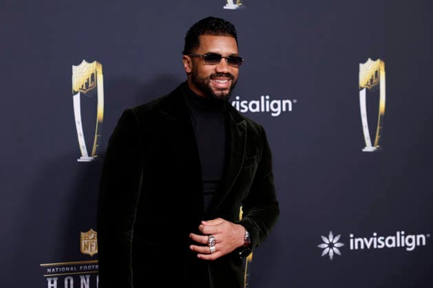 RECORD DATE NOT STATED Russell Wilson arrives on the red carpet at the 2026 NFL, American Football Herren, USA Honors presented by Invisalign in the days leading up to Super Bowl LX in San Francisco on Thursday, February 5, 2026. The New England Patriots will play the Seattle Seahawks in Super Bowl LX at Levi s Stadium in Santa Clara on Sunday, February 8, 2026.  SBP20260205400 JOHNxANGELILLO