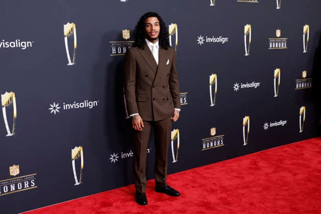 RECORD DATE NOT STATED Rapper Jay Cinco arrives on the red carpet at the 2026 NFL, American Football Herren, USA Honors presented by Invisalign in the days leading up to Super Bowl LX in San Francisco on Thursday, February 5, 2026. The New England Patriots will play the Seattle Seahawks in Super Bowl LX at Levi s Stadium in Santa Clara on Sunday, February 8, 2026.  SBP20260205390 JOHNxANGELILLO