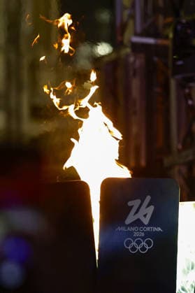 Milan Cortina Olympics: Torch relay The Olympic flame is pictured after arriving at Piazza Duomo in Milan during the Milan Cortina Olympics torch relay on Feb. 5, 2026, the eve of the opening of the games.  A14AA0005247963P