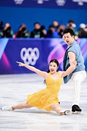 Shiyue WANG & Xinyu LIU (CHN), during Team Event - Ice Dance Rhythm Dance, at the Olympic Winter games, Winterspiele,Spiele, Summer games Milano Cortina 2026, at Milano Ice Skating Arena, on February 6, 2026 in Milan, Italy. Noxthirdxpartyxsales  aflo_318665639