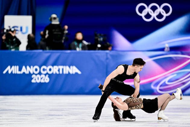 Sofiia DOVHAL & Wiktor KULESZA (POL), during Team Event - Ice Dance Rhythm Dance, at the Olympic Winter games, Winterspiele,Spiele, Summer games Milano Cortina 2026, at Milano Ice Skating Arena, on February 6, 2026 in Milan, Italy. Noxthirdxpartyxsales  aflo_318666345