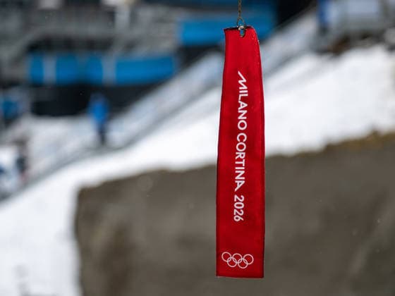 OLYMPICS - Winter Olympic Games, Olympische Spiele, Olympia, OS Milano Cortina 2026 VAL DI FIEMME,ITALY,06.FEB.26 - OLYMPICS, Ski jumping, Skispringen, Ski, nordisch - Winter Olympic Games Milano Cortina 2026, preview, normal hill, training, women. Image shows a windflag when there is no wind.  GEPAxpictures xOliverxLerch