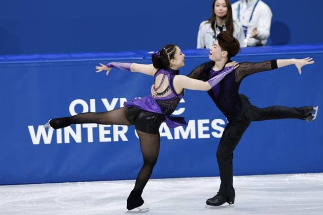 Milan Cortina Olympics: Figure skating, Eiskunstlauf Japanese ice dancers Utana Yoshida (L) and Masaya Morita perform their rhythm dance during the figure skating team event at the Milan Cortina Olympics at Milano Ice Skating Arena in Milan on Feb. 6, 2026.  A14AA0005248551P
