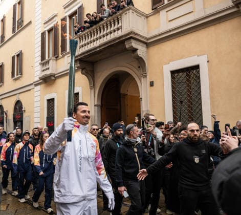 260206 Former football player Zlatan Ibrahimovic of Sweden carrying the Olympic Flame during the final day of the torch relay of the 2026 Winter Olympics on February 6, 2026 in Milan. Photo: Joel Marklund BILDBYRAN kod JM JM0782 bbeng Olympic Games, Olympische Spiele, Olympia, OS olympics winter olympics os ol olympiska spel vinter-os olympiske leker milano cortina 2026 milan cortina 2026 milano cortina 2026 olympic games milano cortina 2026 winter olympic games milano cortina-os milano cortina-ol vinter-ol fackelstafett sverige fotboll fotball football *** 260206 Former football player Zlatan Ibrahimovic of Sweden carrying the Olympic Flame during the final day of the torch relay of the 2026 Winter Olympics on February 6, 2026 in Milan Photo Joel Marklund BILDBYRAN kod JM JM0782 bbeng olympic games olympics winter olympics os ol olympiska spel vinter os olympiske leker milano cortina 2026 milan cortina 2026 milano cortina 2026 olympic games milano cortina 2026 winter olympic games milano cortina os milano cortina ol vinter ol torch relay sverige fotboll fotboll football football  Copyright: JOELxMARKLUND BB260206JM006