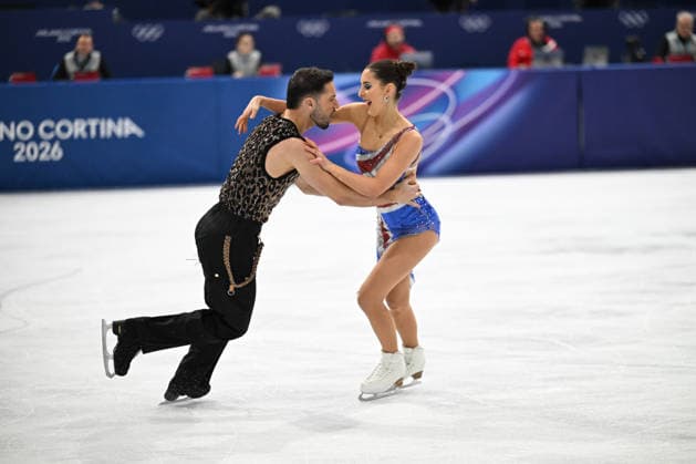 (GBR) FEAR Lilah GIBSON Lewis during Figure skating, Eiskunstlauf - TEAM competition Dance - Rhythmic Dance, Olympic Winter games, Winterspiele,Spiele, Summer games Milano-Cortina 2026 in Milano, Italy, February 06 2026  Copyright: xFilippoxTomasi IPAxSportx xipa-agency.netx xx IPA_71025841 IPA_Agency_IPA71025841
