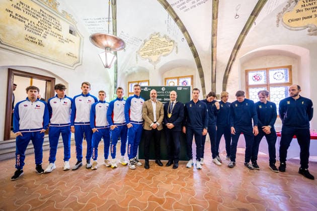Draw for the Davis Cup qualifying match Czech Republic - Sweden, in Jihlava, Czech Republic, on February 6, 2026. From left: the Czech tennis team, the president of the Czech Tennis Federation Jakub Kotrba, the mayor of Jihlava Petr Ryska (ODS) and the Swedish tennis team. (CTKxPhoto JaroslavxSvoboda) CTKPhotoP2026020605051  CTKPhotoP2026020605051