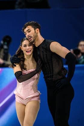 MILANO, ITALY - 6 FEBRUARY, 2026: FRA, FOURNIER BEAUDRY Laurence, CIZERON Guillaume - Olympics, Figure skating, Eiskunstlauf Team Event Ice Dance - Rhythm Dance  Copyright: xVITALIIxKLIUIEVx