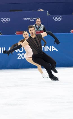 Winter Olympics - Figure skating, Eiskunstlauf - Laurence Fournier Beaudry And Guillaume Cizeron LAURENCE FOURNIER BEAUDRY and GUILLAUME CIZERON perform their Ice Dance Rhythm Dance during the Figure Skating Team Event at the Milano Cortina 2026 Winter Olympic Games, Olympische Spiele, Olympia, OS February 6, 2026, Milan, Lombardy, Italy. Photo by Alexis Jumeau ABACAPRESS.COM Milan Italy  Copyright: xJumeauxAlexis ABACAx