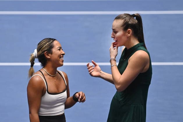 L-R Sabrina Santamari (USA) and Anastasia Detiucova (CZE) celebrate victory in the match against Madeleine Brooks (UK) and Shuo Feng (CHN) within the WTA, Tennis Damen women s tennis tournament Ostrava Open in Ostrava, Czech Republic, February 6, 2026. (CTKxPhoto JaroslavxOzana) CTKPhotoP2026020607044  CTKPhotoP2026020607044