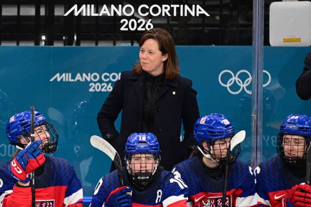 Coach of Czech Team Carla MacLeod during women s Ice hockey, Eishockey match of Group A: Czechia vs Switzerland, at the Milano Cortina 2026 Winter Olympic Games, Olympische Spiele, Olympia, OS in Milan, Italy, on February 6, 2026. (CTKxPhoto MichalxKamaryt) CTKPhotoP2026020607545  CTKPhotoP2026020607545